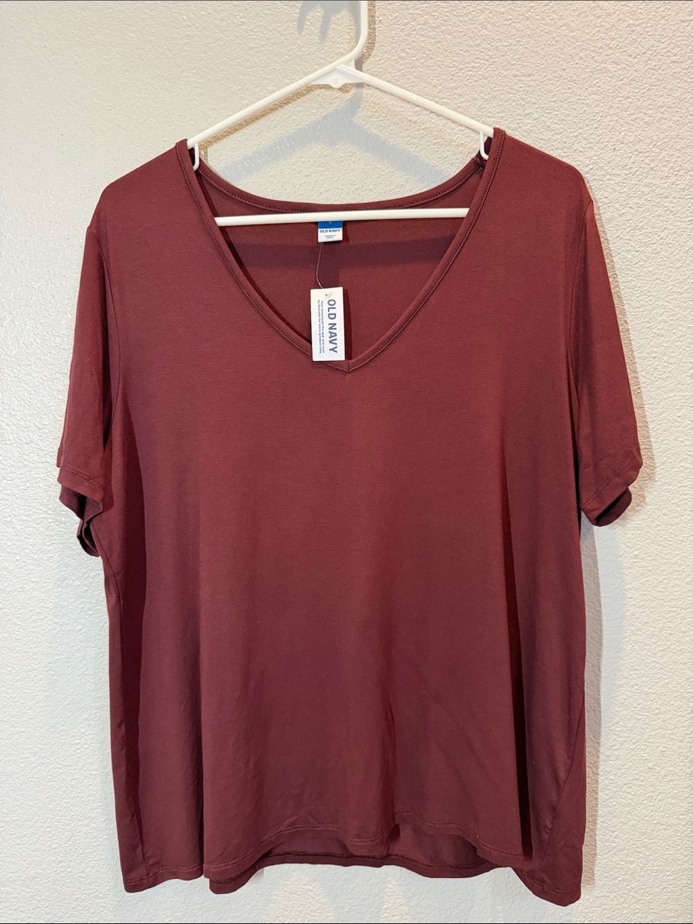 Old Navy Women's V-Neck Short Sleeve Top - Wine NWT